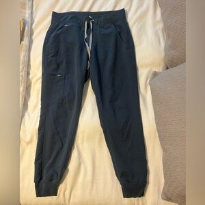 FIGS Scrubs Zamora Jogger; Petite Small